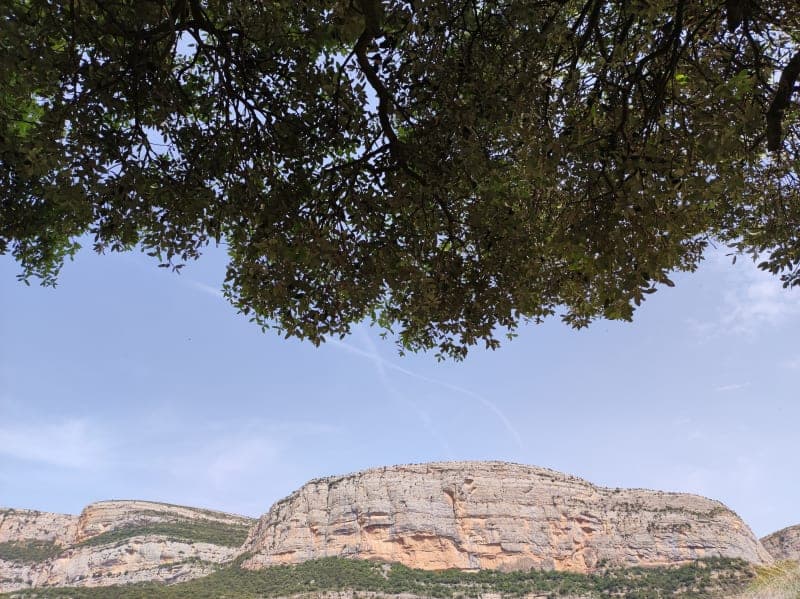 Crossing to Montsec de Rúbies in self-sufficiency